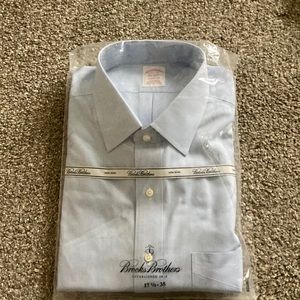 Brooks brothers button down 17.5/35 non iron blue